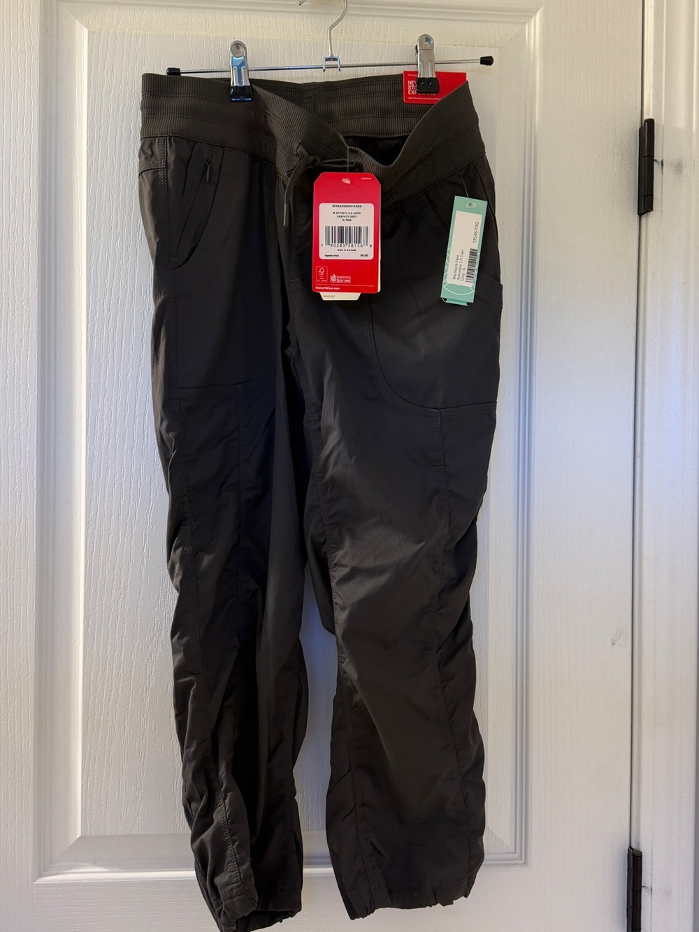 North Face women’s Aphrodite 2.0 capris